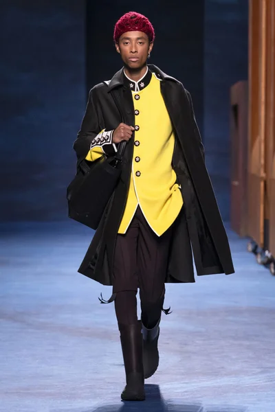 Look 12